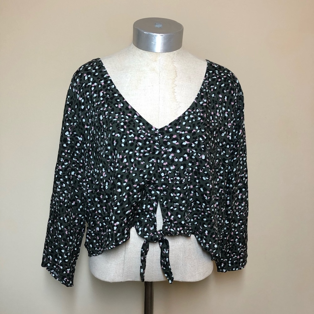 Wild fable leopard tie crop top